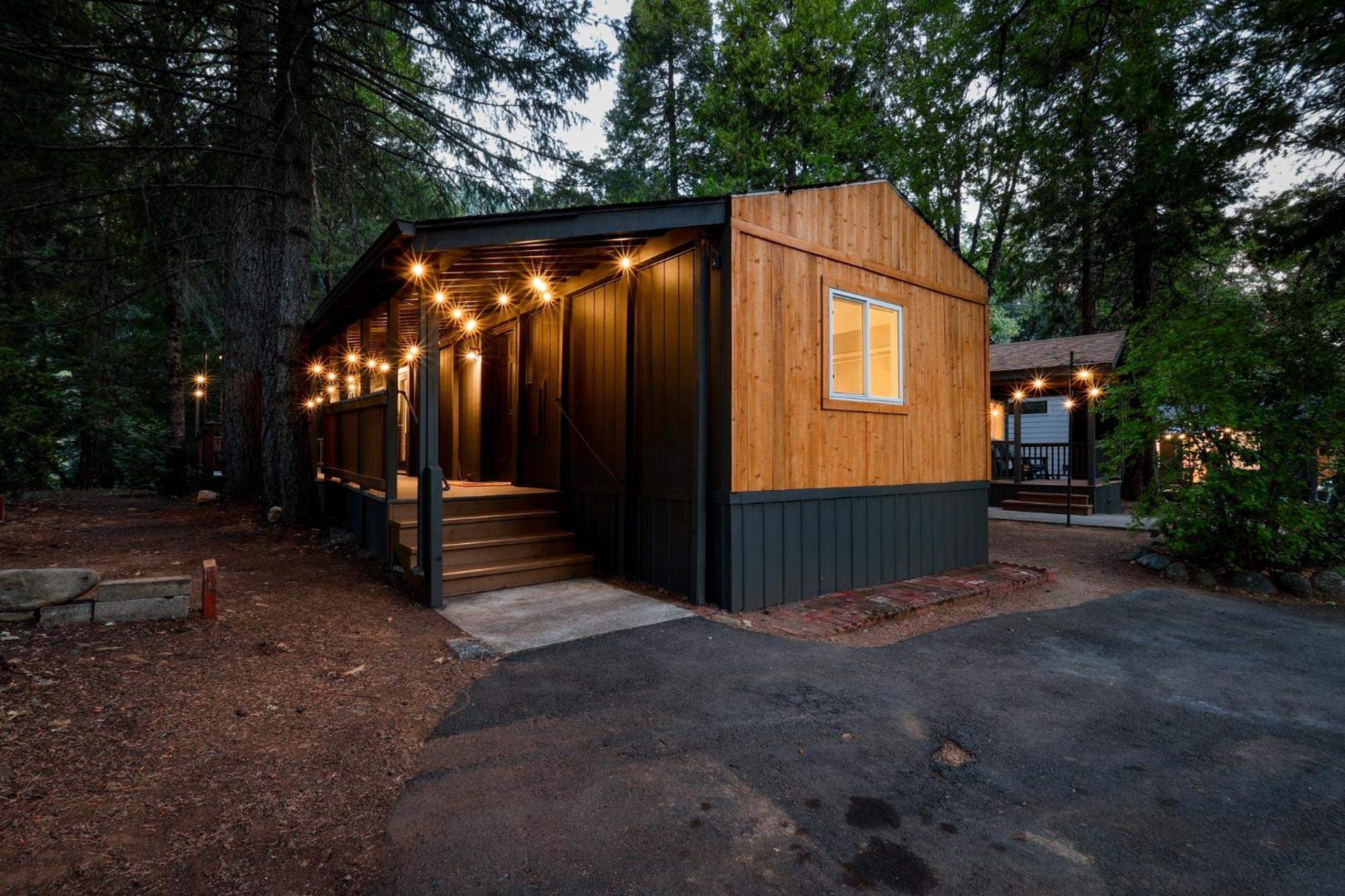 Cave Springs Resort Dunsmuir Buitenkant foto